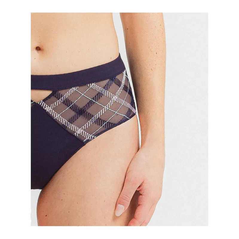 Louisa Bracq Short*Albanach - Boxer