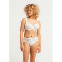 Louisa Bracq Shorty*ELECTRIC WAVES - Shorty