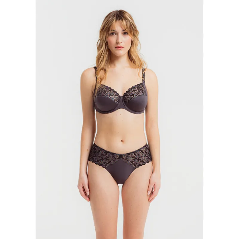 Louisa Bracq Shorty*Electric Waves - Shorty