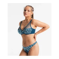 Louisa Bracq String*ELECTRIC WAVES - String