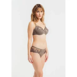 Louisa Bracq Shorty*Julia - Shorty
