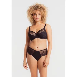 Louisa Bracq Shorty*Élise - Shorty