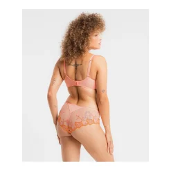 Louisa Bracq Shorty*ÉLISE - Shorty
