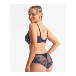 Louisa Bracq Shorty*ÉLISE - Shorty