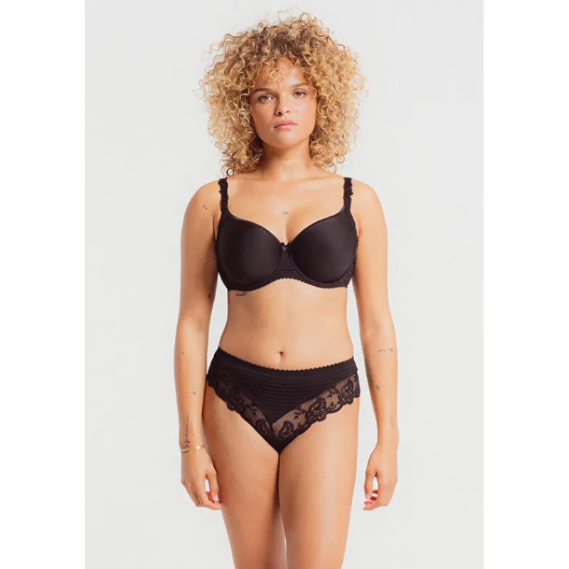 Louisa Bracq Shorty Brésilien*ÉLISE - Shorty Brésilien