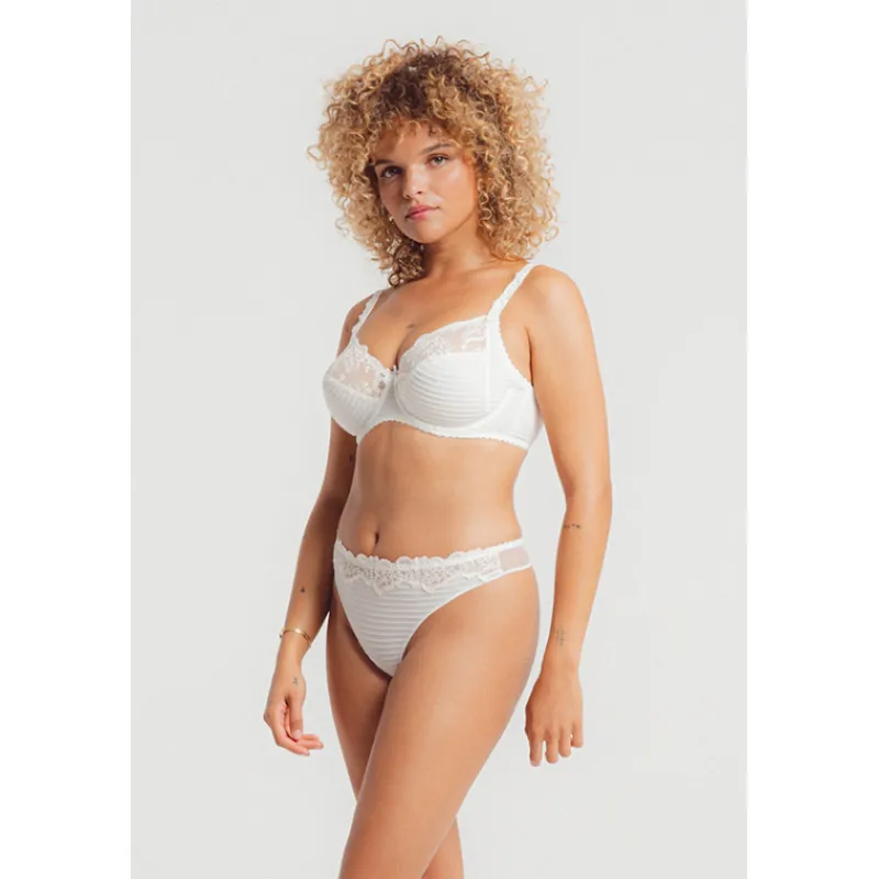 Louisa Bracq String*ÉLISE - String
