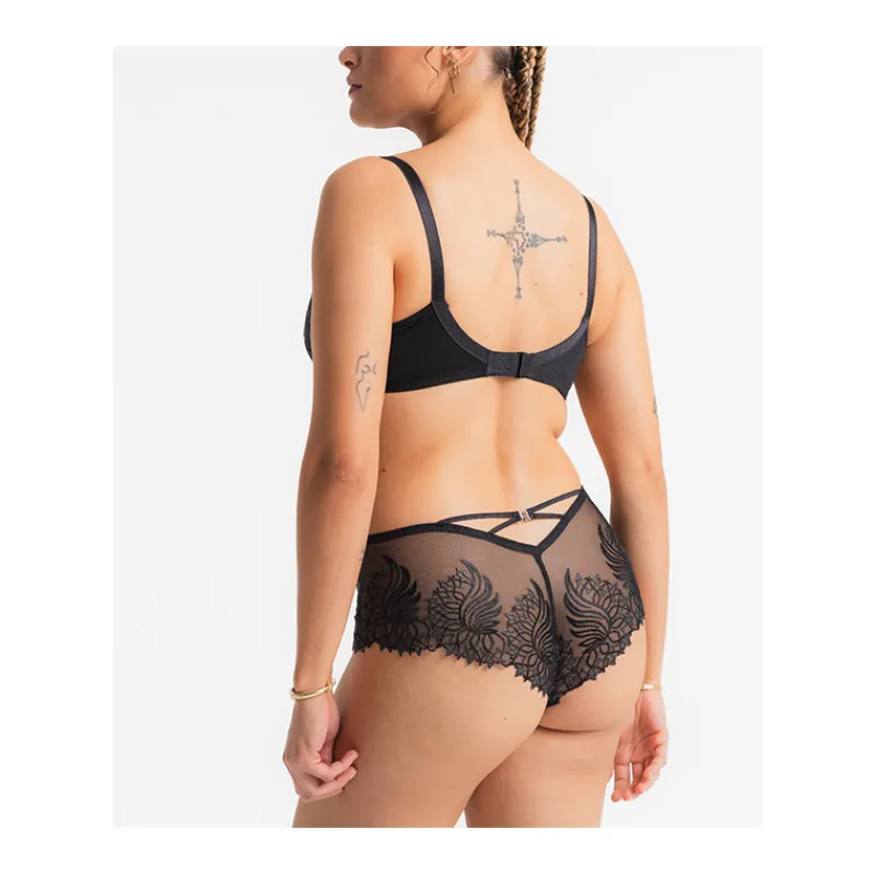 Louisa Bracq Shorty*SWAN - Shorty
